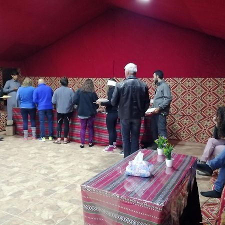 Black Irish Camp And Tours Ram Vadisi Dış mekan fotoğraf