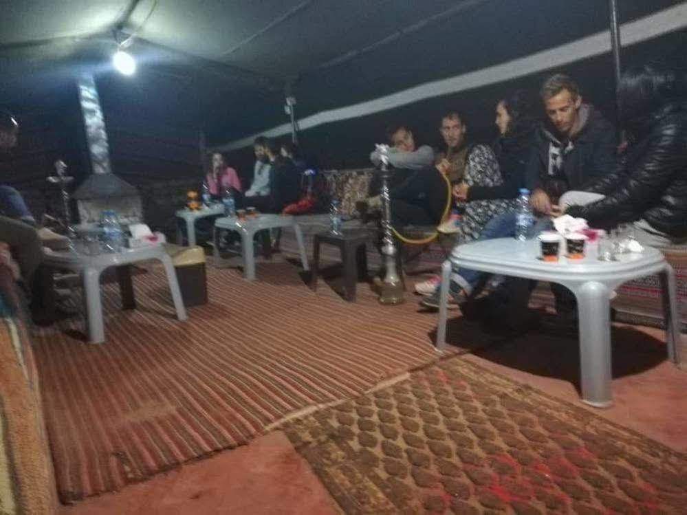 Black Irish Camp And Tours Ram Vadisi Dış mekan fotoğraf